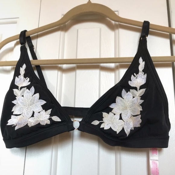 Victoria's Secret Other - Bralette Victoria's Secret Other - Bralette